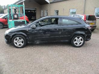 Opel Astra GTC 1.6 Business picture 4