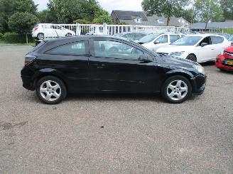 Opel Astra GTC 1.6 Business picture 8