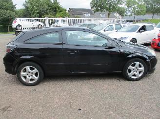 Opel Astra GTC 1.6 Business picture 9