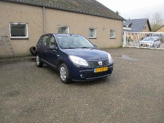 škoda osobní automobily Dacia Sandero 1.2 Aniversare 2011/9