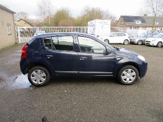 Dacia Sandero 1.2 Aniversare picture 8