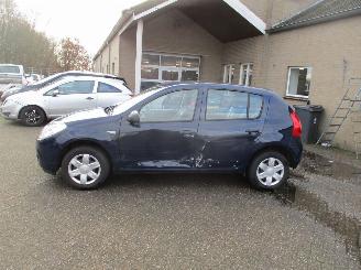 Dacia Sandero 1.2 Aniversare picture 4