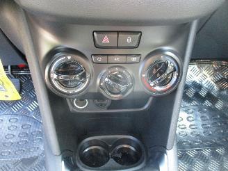 Peugeot 208 1.6 e HDI Blue Lease picture 20