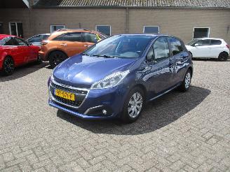 Peugeot 208 1.2 Pure T Urban Soul 1E Eig picture 3