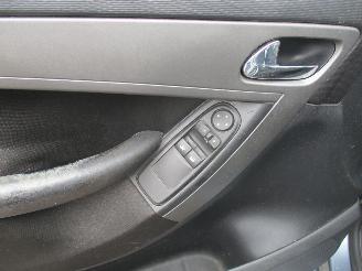 Citroën Grand C4 Picasso 1.8-16V Seduct 7p picture 17