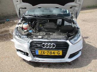 Audi A1 1.0TFSI Adrenalin NAP picture 13