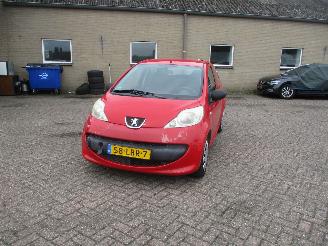 Peugeot 107 1.0-12V XR 5drs picture 3