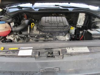 Volkswagen Polo 1.0 First Edition drs picture 17