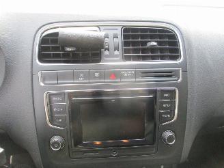 Volkswagen Polo 1.0 First Edition drs picture 22