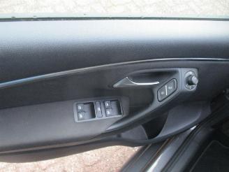 Volkswagen Polo 1.0 First Edition drs picture 20