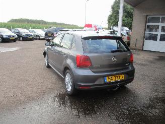 Volkswagen Polo 1.0 First Edition drs picture 5