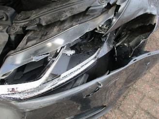 Volkswagen Polo 1.0 First Edition drs picture 16