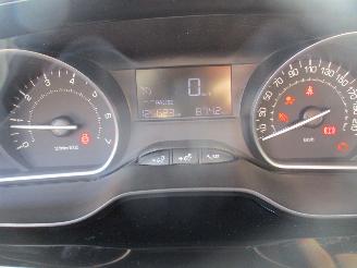 Peugeot 208 1.2 PureT BlueLion NAP REST BPM 400 EURO !!!! picture 30