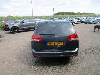 Opel Vectra STATION WAGON 2.2-16V Executive Aut picture 6