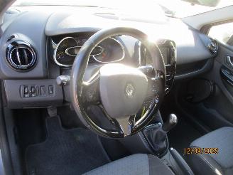Renault Clio 0.9 TCe Estate picture 17