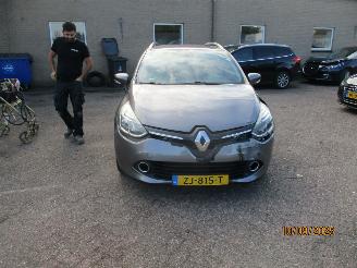 Renault Clio 0.9 TCe Estate picture 2