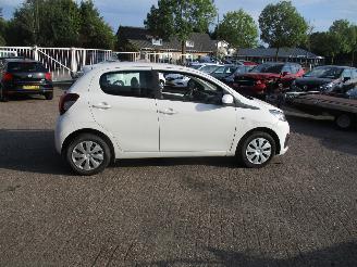 Peugeot 108 1.0 e-Vti Active Airco NAP picture 8