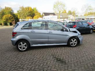 Mercedes B-klasse 170 Automaat 5 drs picture 8