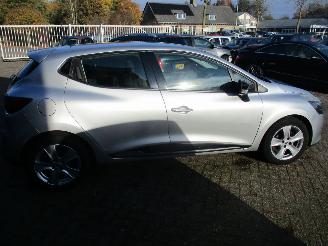 Renault Clio 0.9 TCe Expression 5drs picture 8