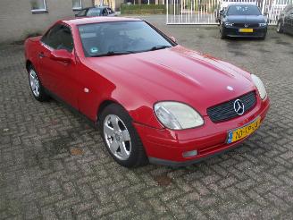 Schadeauto Mercedes SLK 200 dak werkt prima 1997/7