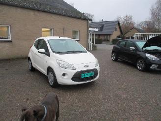 skadebil auto Ford Ka 1.2 Cool&Sound Airco NAP 2011/6