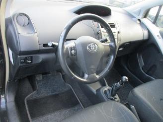 Toyota Yaris 1.3 VVTi Comfort 5drs picture 16