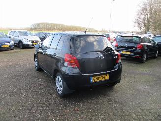Toyota Yaris 1.3 VVTi Comfort 5drs picture 5
