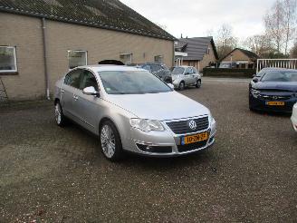 krockskadad bil auto Volkswagen Passat 2.0 TFSI Highline Aut 2006/9