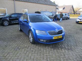 damaged passenger cars Skoda Octavia 1.4 TSI Grt Eleg Bns Aut  REST BPM 325 EURO !!!! 2014/2