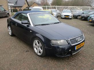 skadebil auto Audi A4 Cabriolet 2.4 V6 Exclusive Aut 2002/7