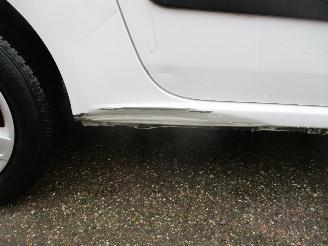 Dacia Logan MCV 1.6 MPI Ambiance picture 9