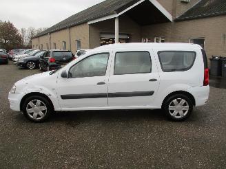 Dacia Logan MCV 1.6 MPI Ambiance picture 4