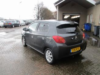 Mitsubishi Space-star 1.2 Instyle Aut NAP picture 5