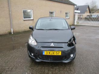 Mitsubishi Space-star 1.2 Instyle Aut NAP picture 2