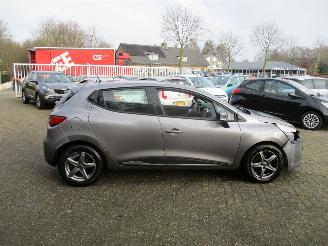 Renault Clio 1.5 dCi Dynamique picture 8
