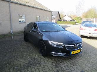Schadeauto Opel Insignia GRAND SPORT 1.5 T Business Exe 2017/11