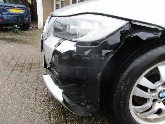 BMW 3-serie 320i High Executive picture 10