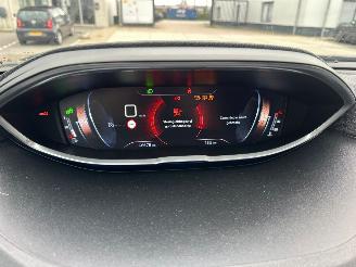 Peugeot 5008 1.2 PureTech GT-Line picture 11