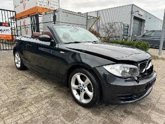 Schadeauto BMW 1-serie Cabrio 118i 2009/1
