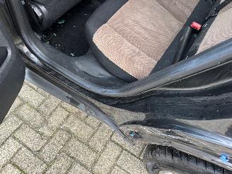 Citroën C4 cactus 1.2 PureTech Shine NAP picture 15