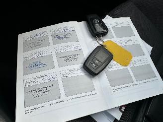 Toyota Corolla 1.8 Hybrid Business Intro picture 16