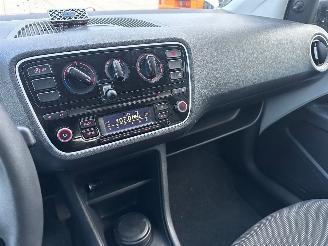 Volkswagen Up! 1.0 take up! BlueMotion picture 11