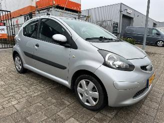Schadeauto Toyota Aygo 1.0-12V Comfort 2010/1