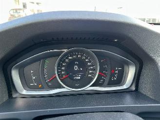 Volvo V-60 2.0 D3 R-Design Automaat picture 9