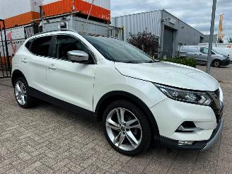 Damaged car Nissan Qashqai 1.3 DIG-T N-Motion 2019/8