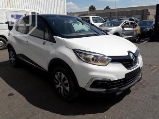 Renault Captur  picture 2