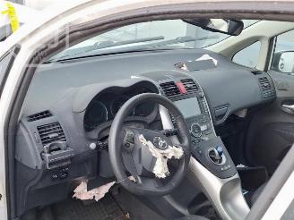 Toyota Auris Auris (E15), Hatchback, 2006 / 2012 1.8 16V HSD Full Hybrid picture 5