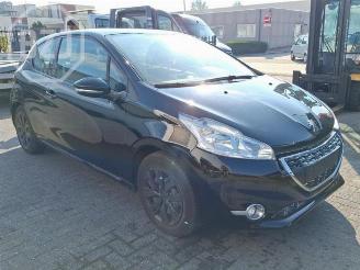 Peugeot 208 208 I (CA/CC/CK/CL), Hatchback, 2012 / 2019 1.2 Vti 12V PureTech 82 picture 2