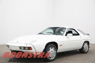 demontáž osobní automobily Porsche 928 928, Coupe, 1977 / 1995 4.7 S2 1986/10