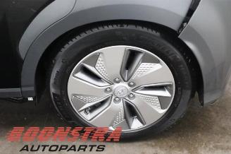 Hyundai Kona Kona (OS), SUV, 2017 / 2023 39 kWh picture 13